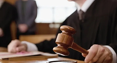 Karısını öldürmekle suçlanan hakim hapiste olmasına rağmen 8 buçuk milyon lira maaş alıyor