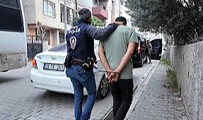 Vatandaşların banka bilgilerini yasa dışı bahis sitelerine veren şebeke çökertildi