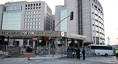 10 kişi için 15 yıla kadar hapis cezası isteniyor: 'Kent uzlaşısı davasında' ilk duruşma başladı