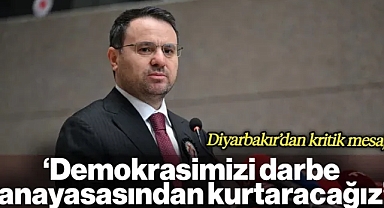 Akın Gürlek'ten Diyarbakır'da 'Türkiye Yüzyılı'nda Yeni Anayasa' Mesajı: Demokrasimizi Darbe Anayasasından Kurtarmak İstiyoruz